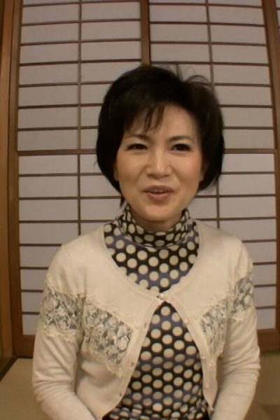 M806G03 A calm and neat wife with short hair can’t stand more than 2 years of wrestling with her husband and appears in AV! Nasty SEX with libido MAX!